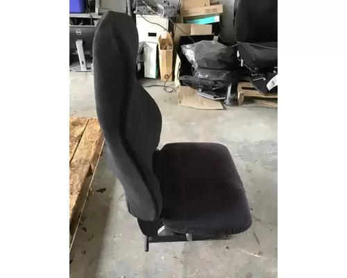 VOLVO VNM SEAT, FRONT