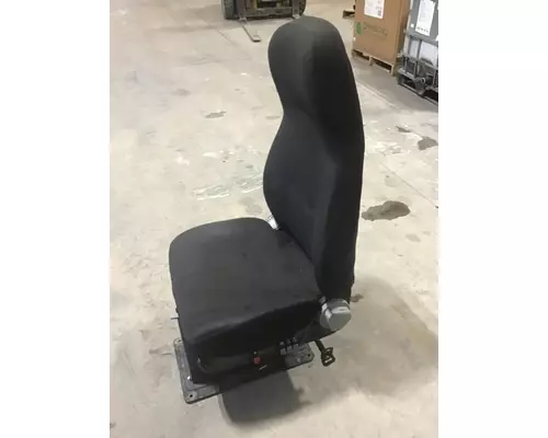 VOLVO VNM SEAT, FRONT