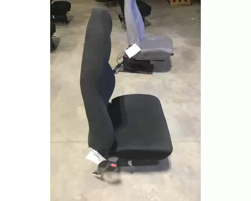 VOLVO VNM SEAT, FRONT