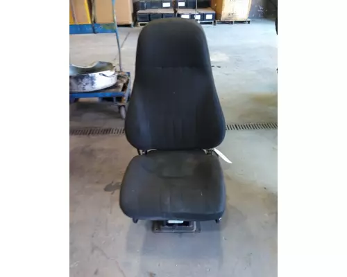 VOLVO VNM SEAT, FRONT