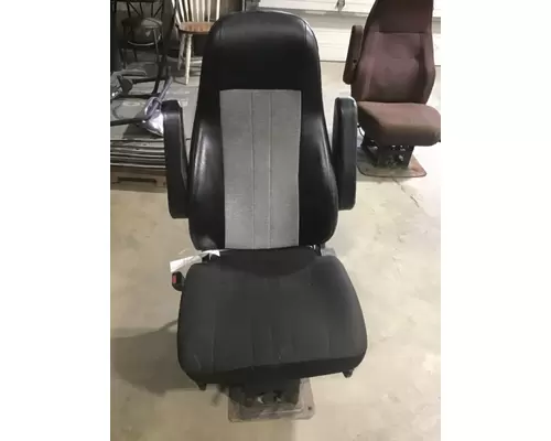 VOLVO VNM SEAT, FRONT