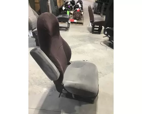 VOLVO VNM SEAT, FRONT