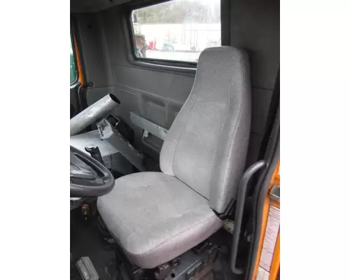 VOLVO VNM SEAT, FRONT