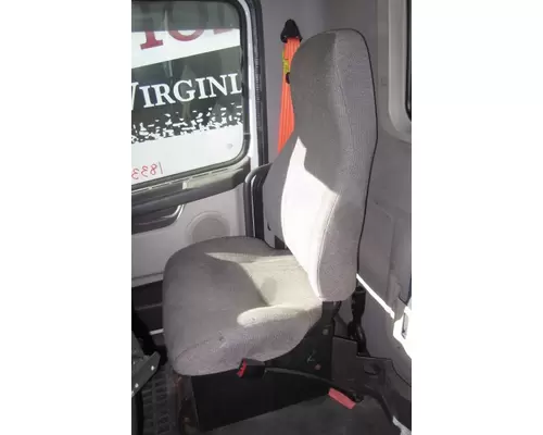 VOLVO VNM SEAT, FRONT