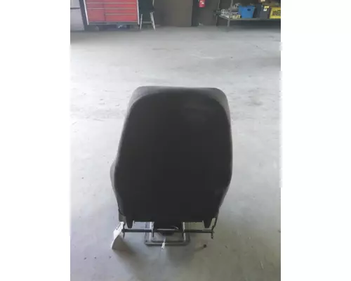 VOLVO VNM SEAT, FRONT