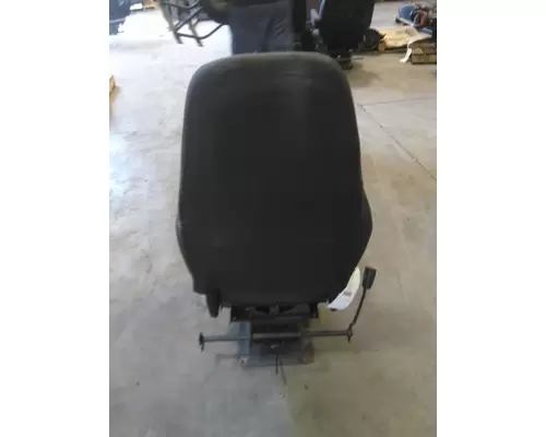 VOLVO VNM SEAT, FRONT