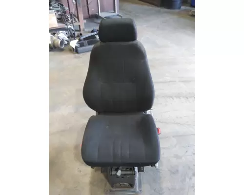 VOLVO VNM SEAT, FRONT