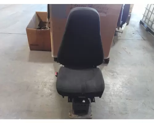 VOLVO VNM SEAT, FRONT