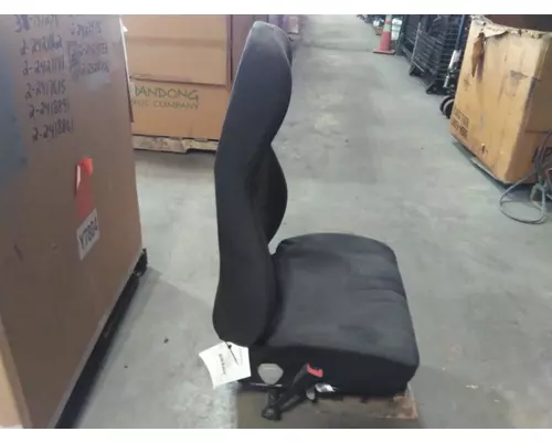 VOLVO VNM SEAT, FRONT