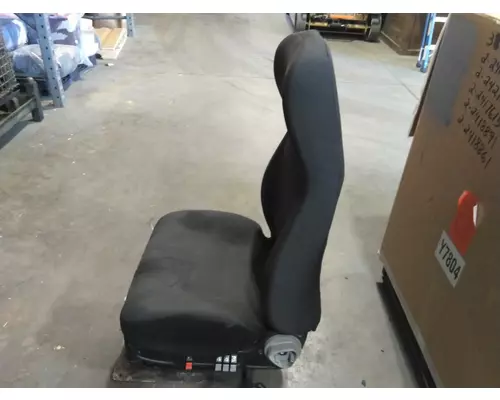 VOLVO VNM SEAT, FRONT