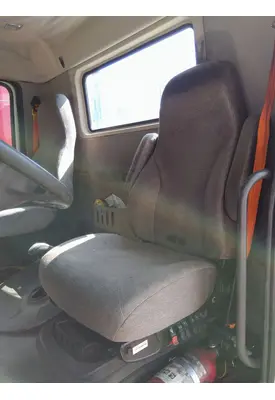 VOLVO VNM SEAT, FRONT