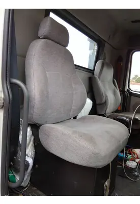 VOLVO VNM SEAT, FRONT