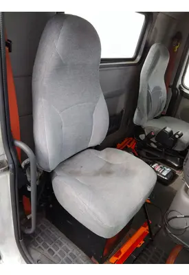 VOLVO VNM SEAT, FRONT