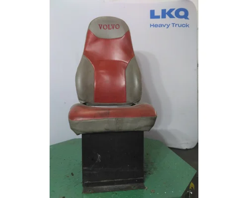 VOLVO VNM SEAT, FRONT