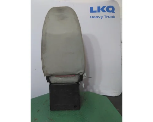VOLVO VNM SEAT, FRONT