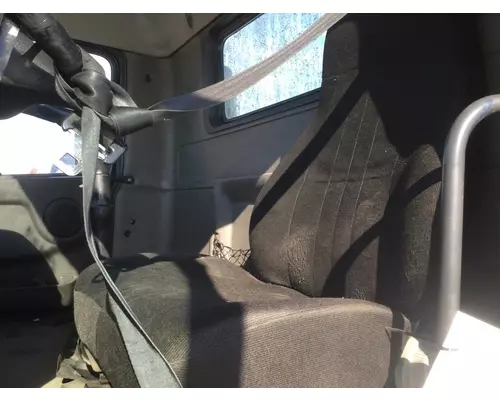 VOLVO VNM SEAT, FRONT