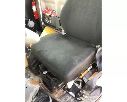 VOLVO VNM SEAT, FRONT