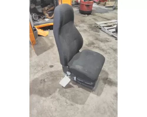 VOLVO VNM SEAT, FRONT