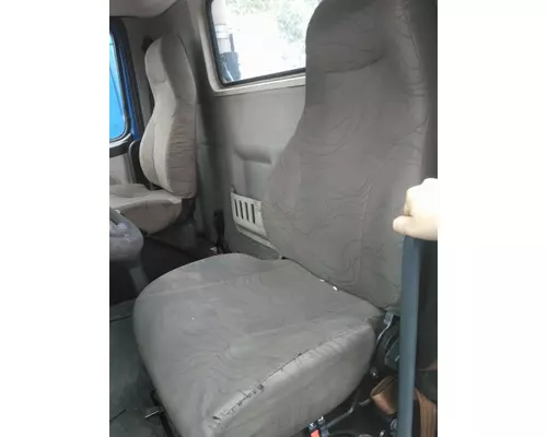 VOLVO VNM SEAT, FRONT