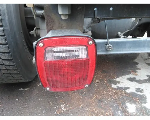 VOLVO VNM STOP TURN TAIL LAMP