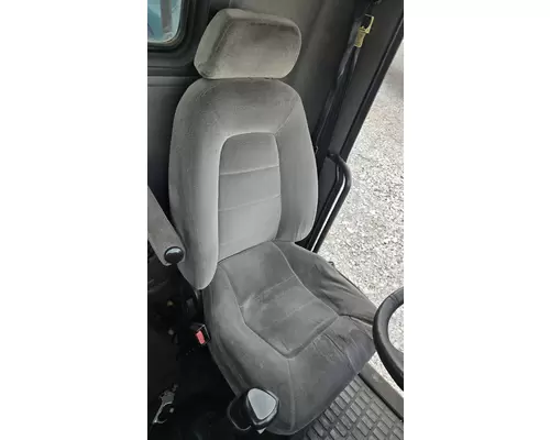 VOLVO VNM Seat, Front