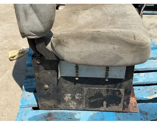 VOLVO VNM Seat, Front