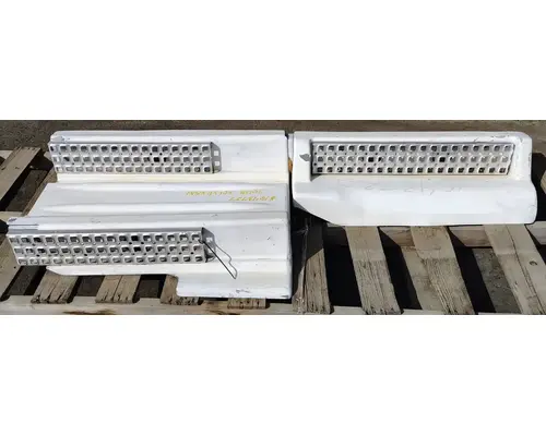 VOLVO VNM Side Fairing