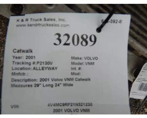 VOLVO VNM Step