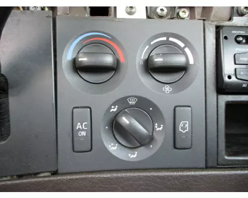 VOLVO VNM TEMPERATURE CONTROL