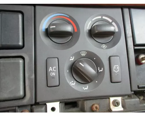 VOLVO VNM TEMPERATURE CONTROL