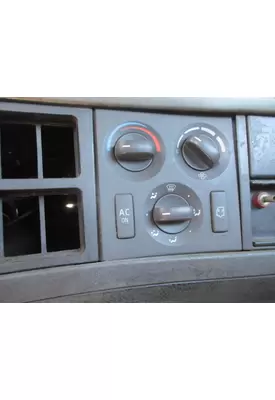 VOLVO VNM TEMPERATURE CONTROL