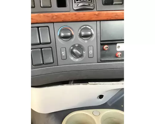 VOLVO VNM TEMPERATURE CONTROL