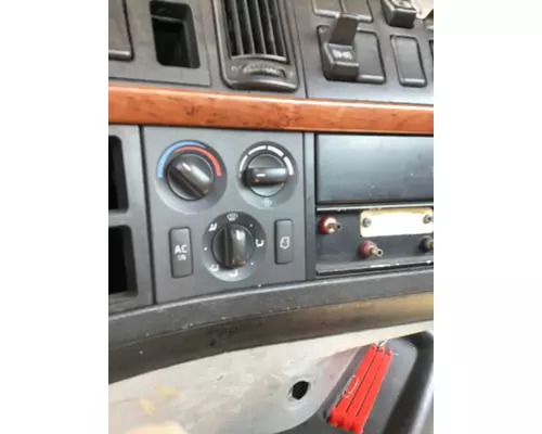 VOLVO VNM TEMPERATURE CONTROL