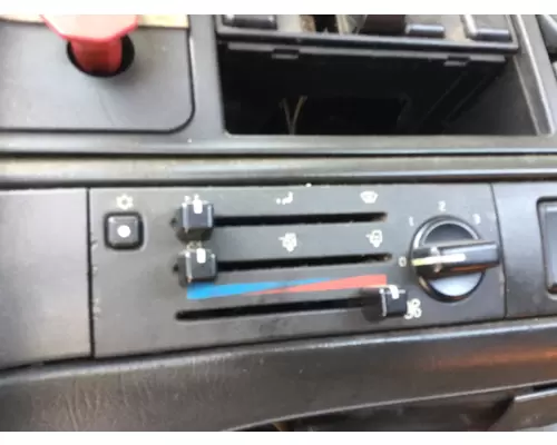 VOLVO VNM TEMPERATURE CONTROL