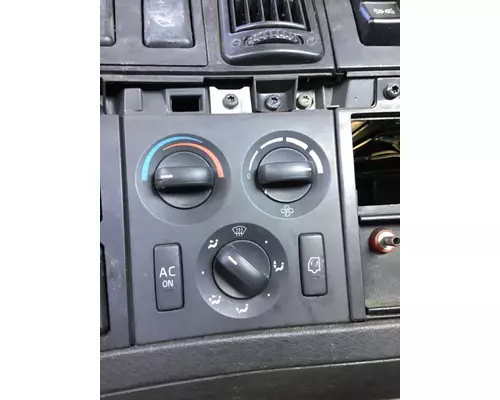 VOLVO VNM TEMPERATURE CONTROL