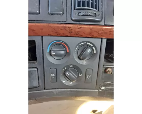 VOLVO VNM TEMPERATURE CONTROL