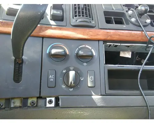 VOLVO VNM TEMPERATURE CONTROL
