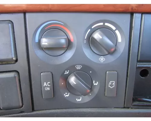 VOLVO VNM TEMPERATURE CONTROL