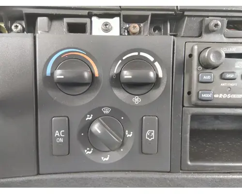 VOLVO VNM TEMPERATURE CONTROL
