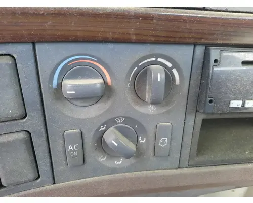 VOLVO VNM TEMPERATURE CONTROL