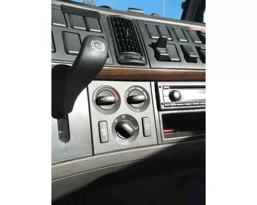 VOLVO VNM TEMPERATURE CONTROL