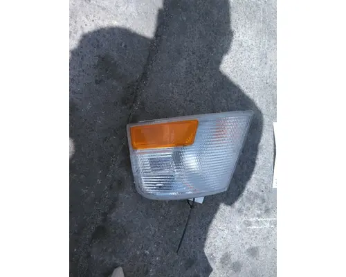 VOLVO VNM TURN SIGNAL LIGHT
