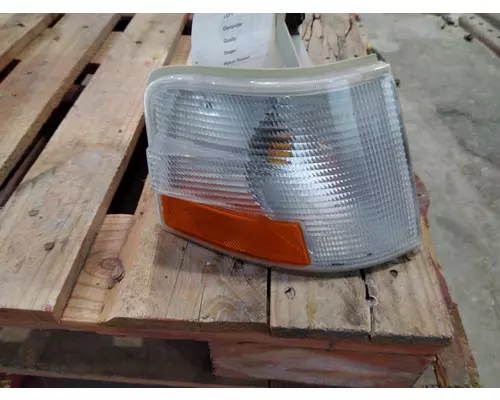 VOLVO VNM TURN SIGNAL LIGHT