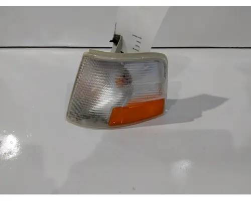 VOLVO VNM TURN SIGNAL LIGHT