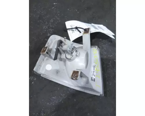 VOLVO VNM TURN SIGNAL LIGHT