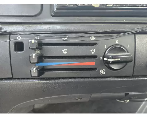 VOLVO VNM Temperature Control