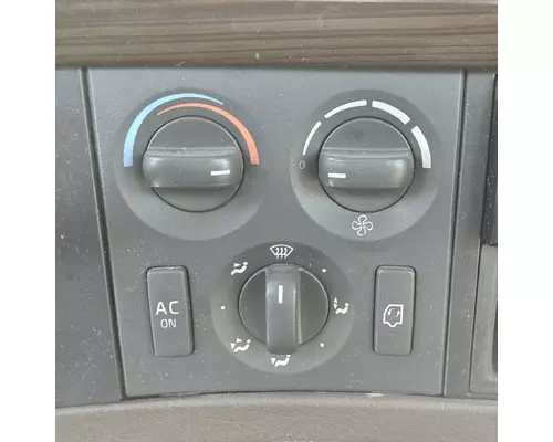 VOLVO VNM Temperature Control