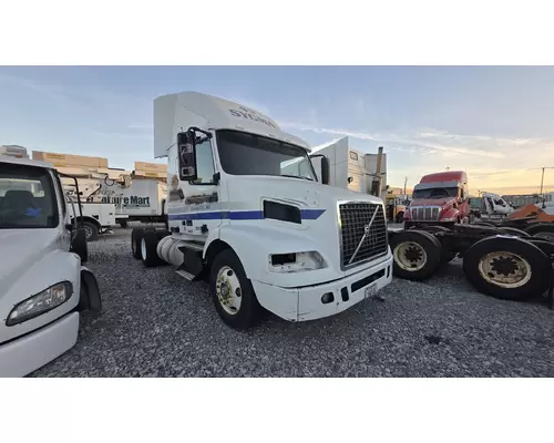 VOLVO VNM Vehicle For Sale