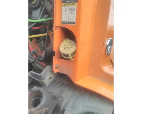 VOLVO VNM WINDSHIELD WASHER RESERVOIR
