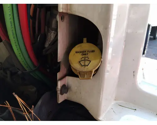 VOLVO VNM WINDSHIELD WASHER RESERVOIR